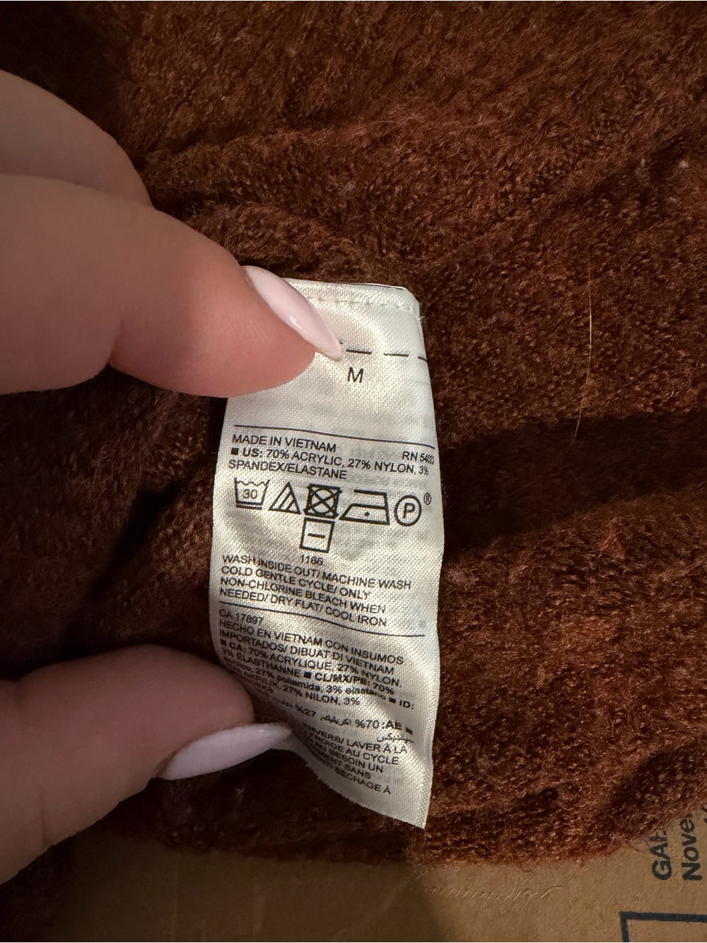 Old Navy Women's Sweater - Picture 3 of 3